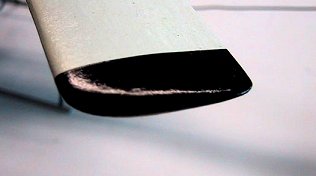 Symmetrical blade tip