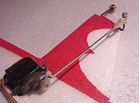 Lateral servo linkage